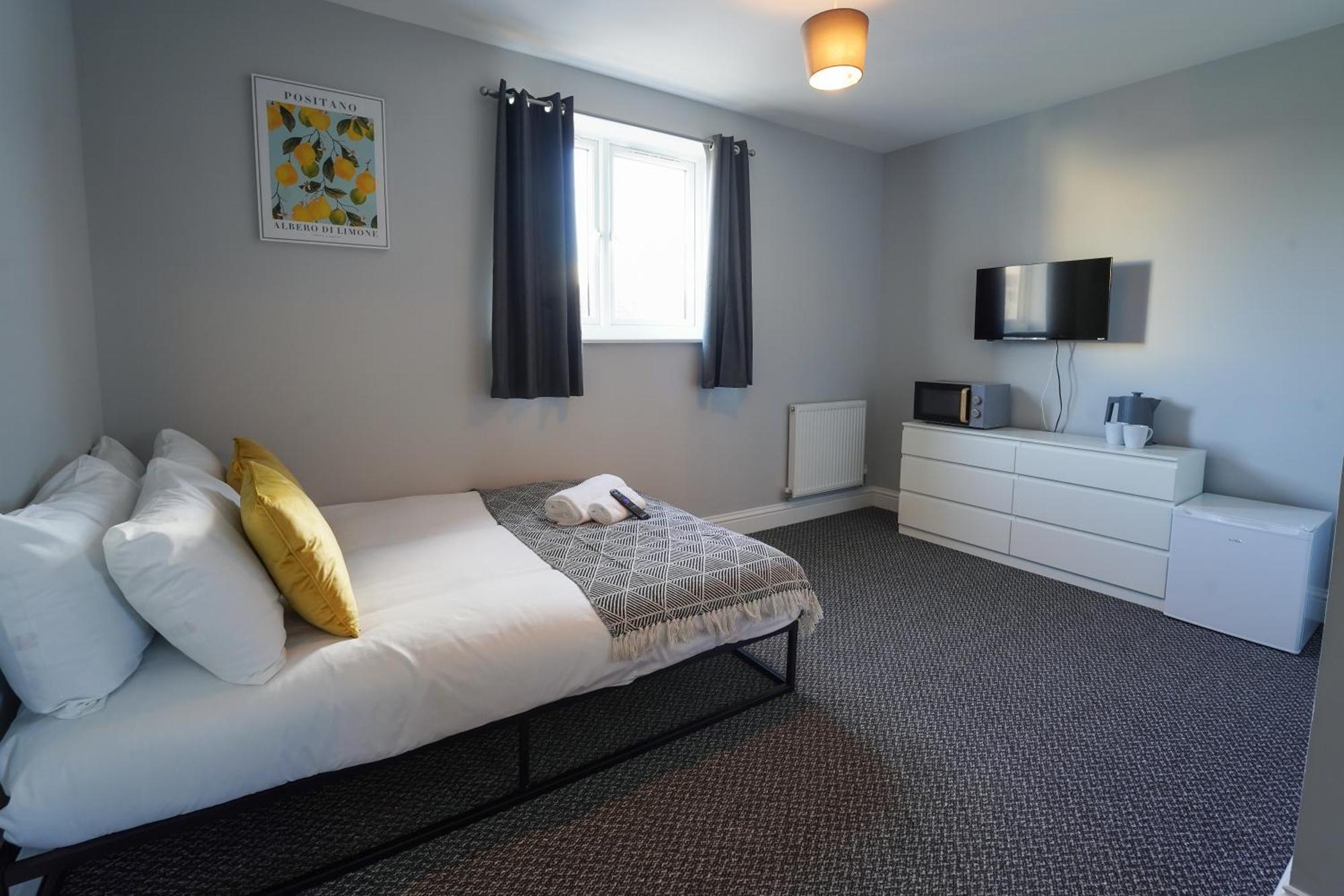 En-Suite Double Rooms, Smart Tv Comfy Style Лланеллі Екстер'єр фото