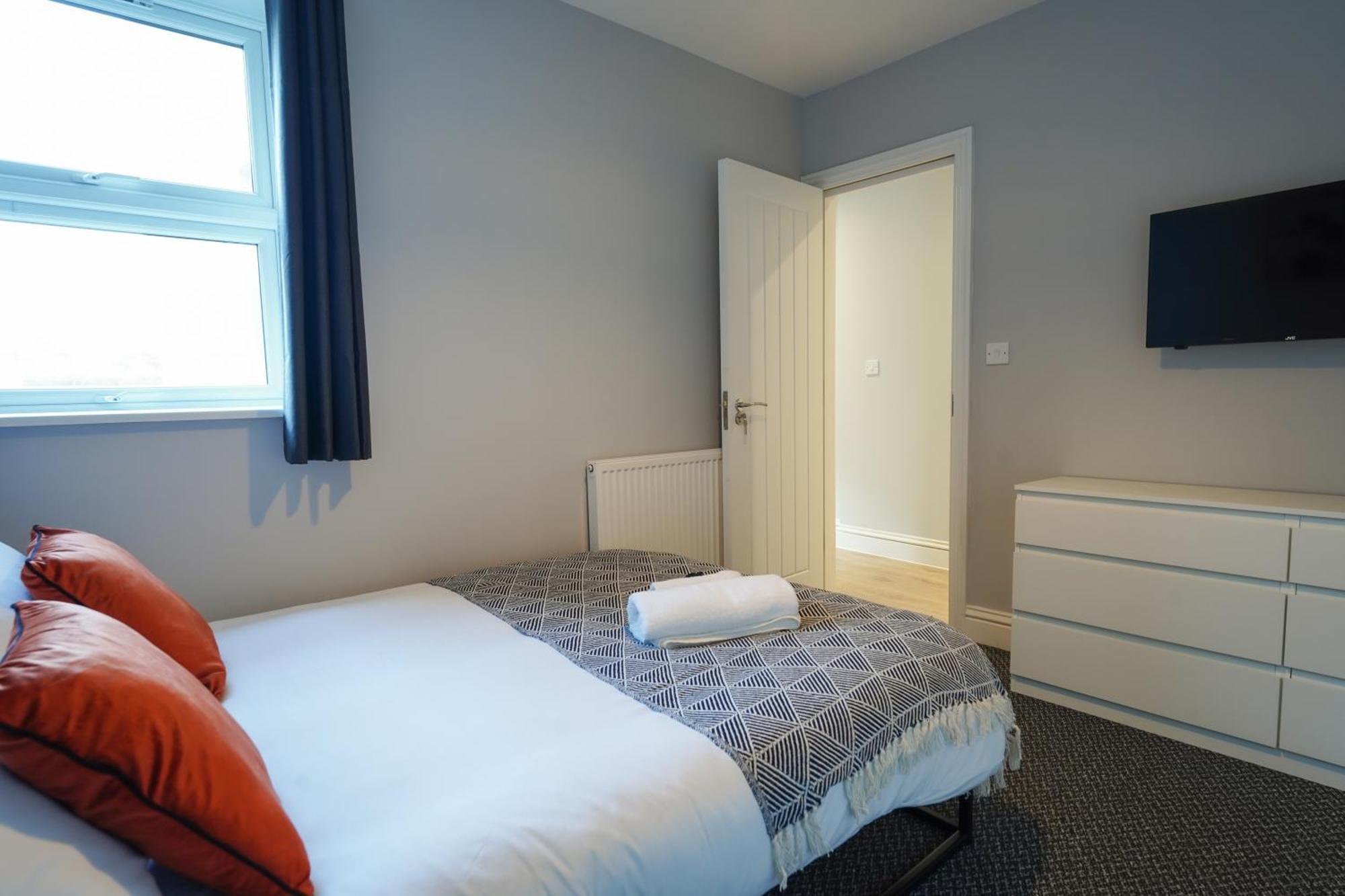 En-Suite Double Rooms, Smart Tv Comfy Style Лланеллі Екстер'єр фото
