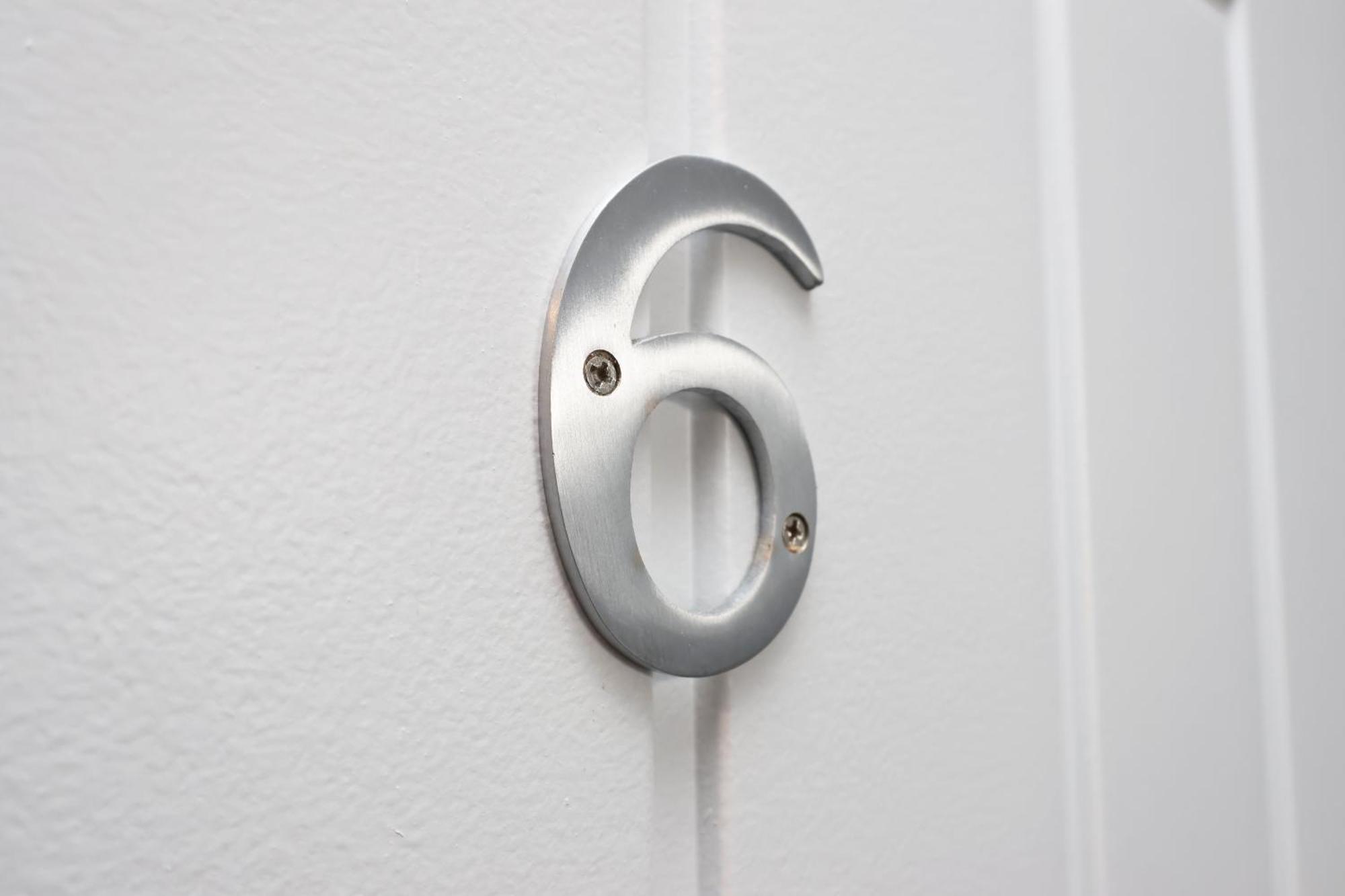 En-Suite Double Rooms, Smart Tv Comfy Style Лланеллі Екстер'єр фото