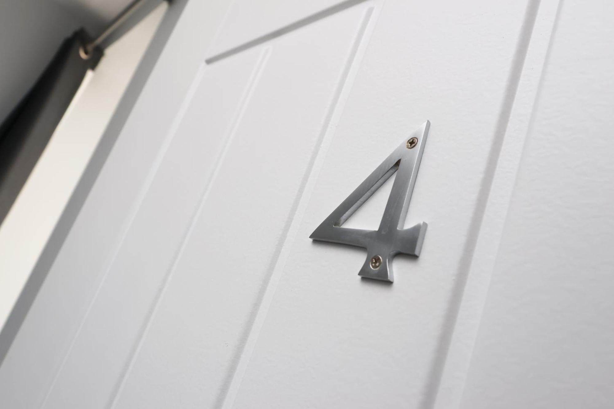 En-Suite Double Rooms, Smart Tv Comfy Style Лланеллі Екстер'єр фото